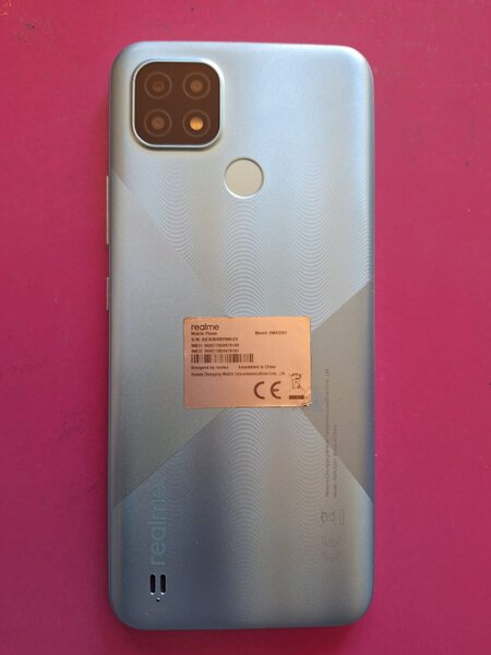 Vand telefon smart Realme